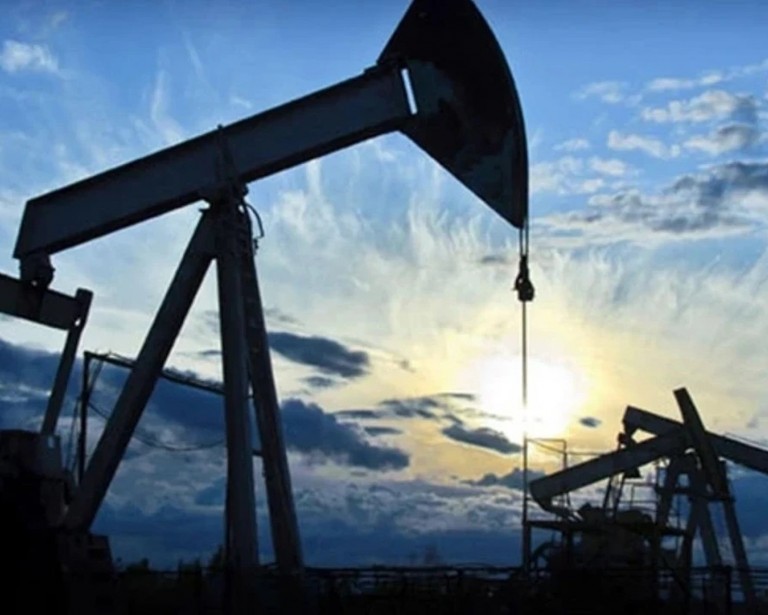 Saldırılar sonrası Brent petrol fiyatları kritik eşiği aştı  
